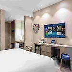 Jinglai Hotel Changshou Road Subway Station Branch