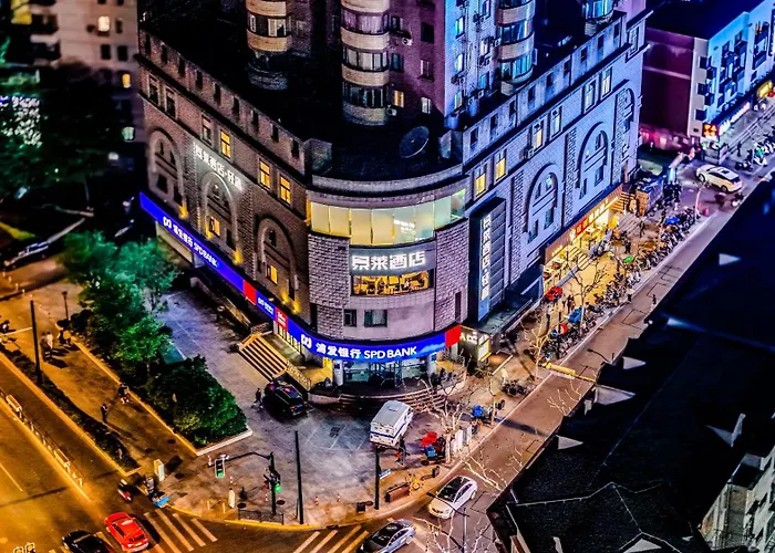 Jinglai Hotel Changshou Road Subway Station Branch