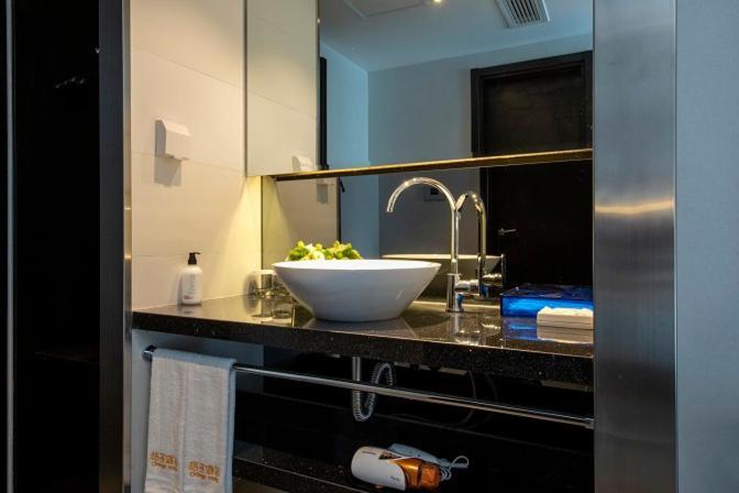 Jinglai Changshou Road Subway Station Branch Hotel Shanghai
